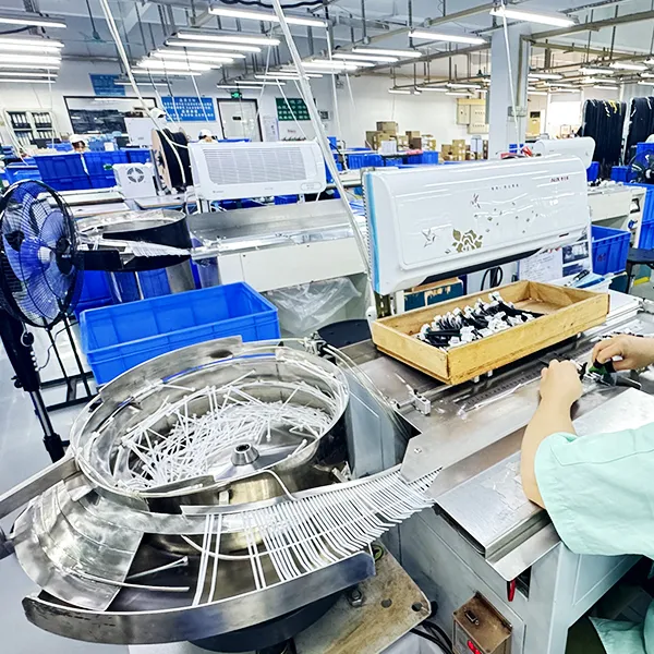 Жгуты проводов системы управления полетом