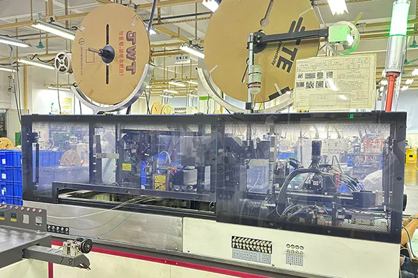 Провода-перемычки и провода с предварительно обжатыми выводами